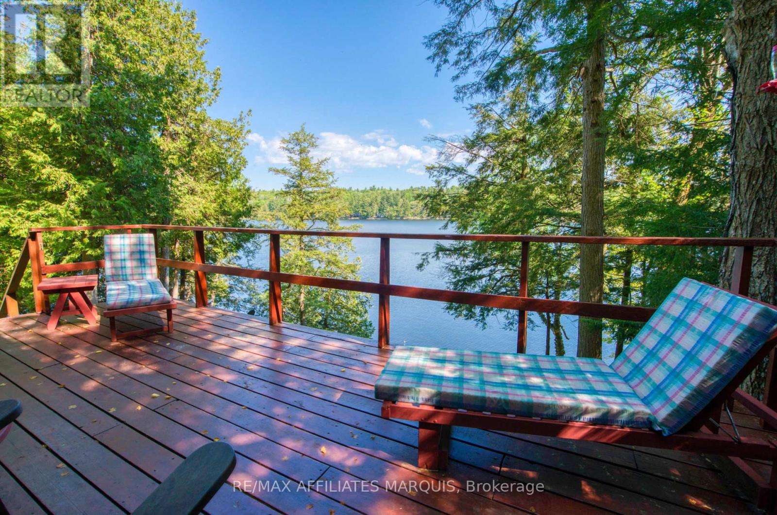 415 YVON LANE - 23