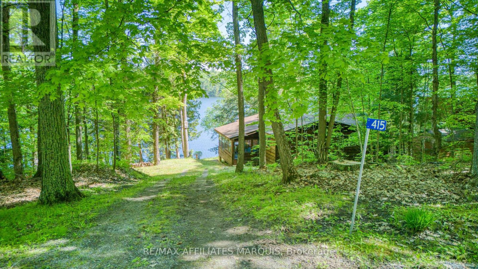 415 YVON LANE - 26