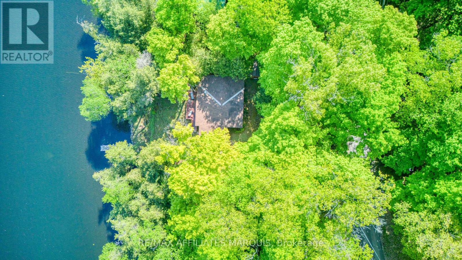 415 YVON LANE - 29