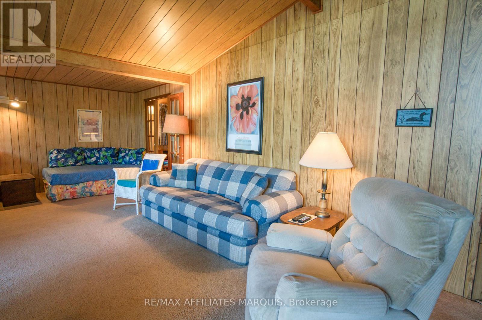 415 YVON LANE - 9