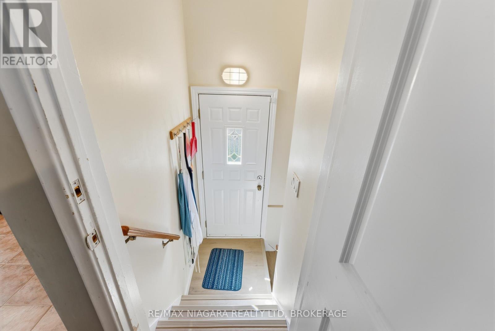 3169 FRANCES AVENUE - 22
