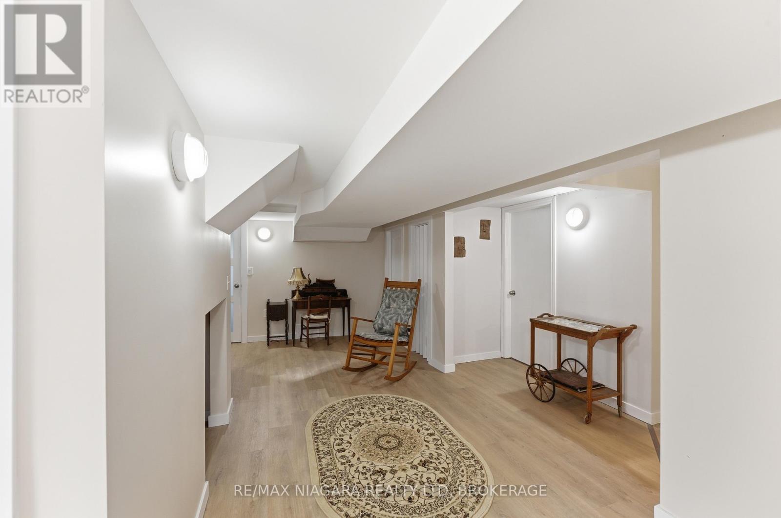 3169 FRANCES AVENUE - 26