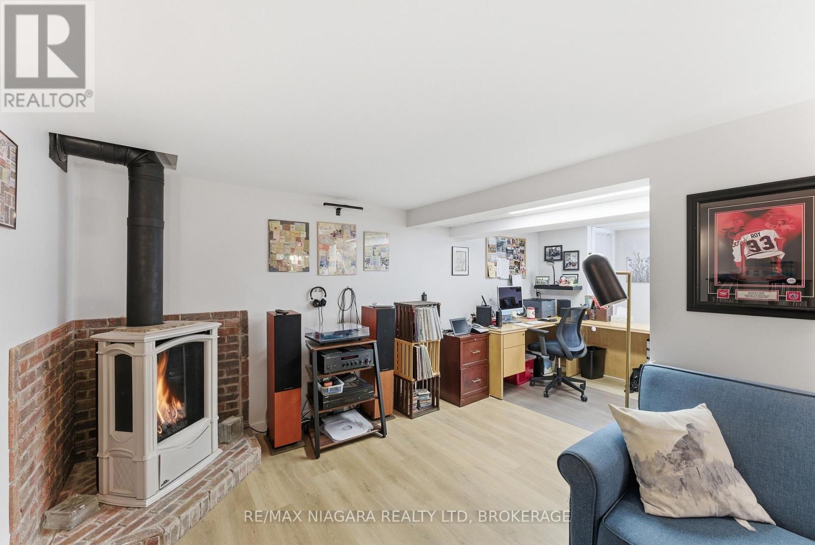 3169 FRANCES AVENUE - 29