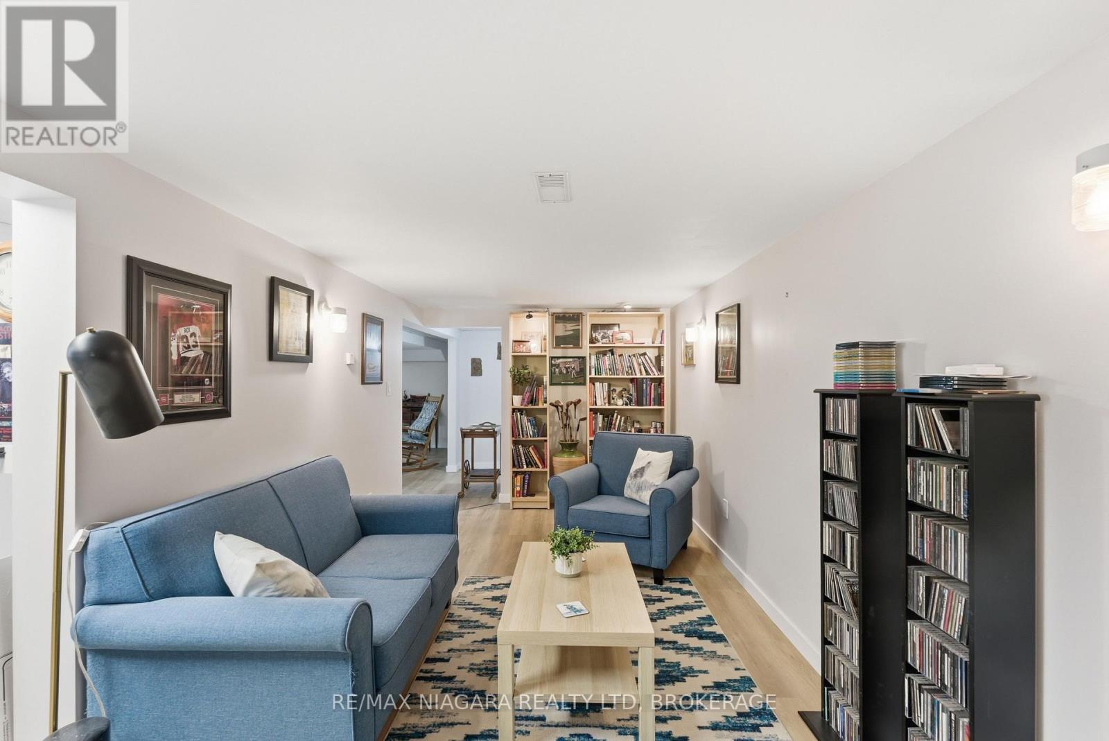 3169 FRANCES AVENUE - 32