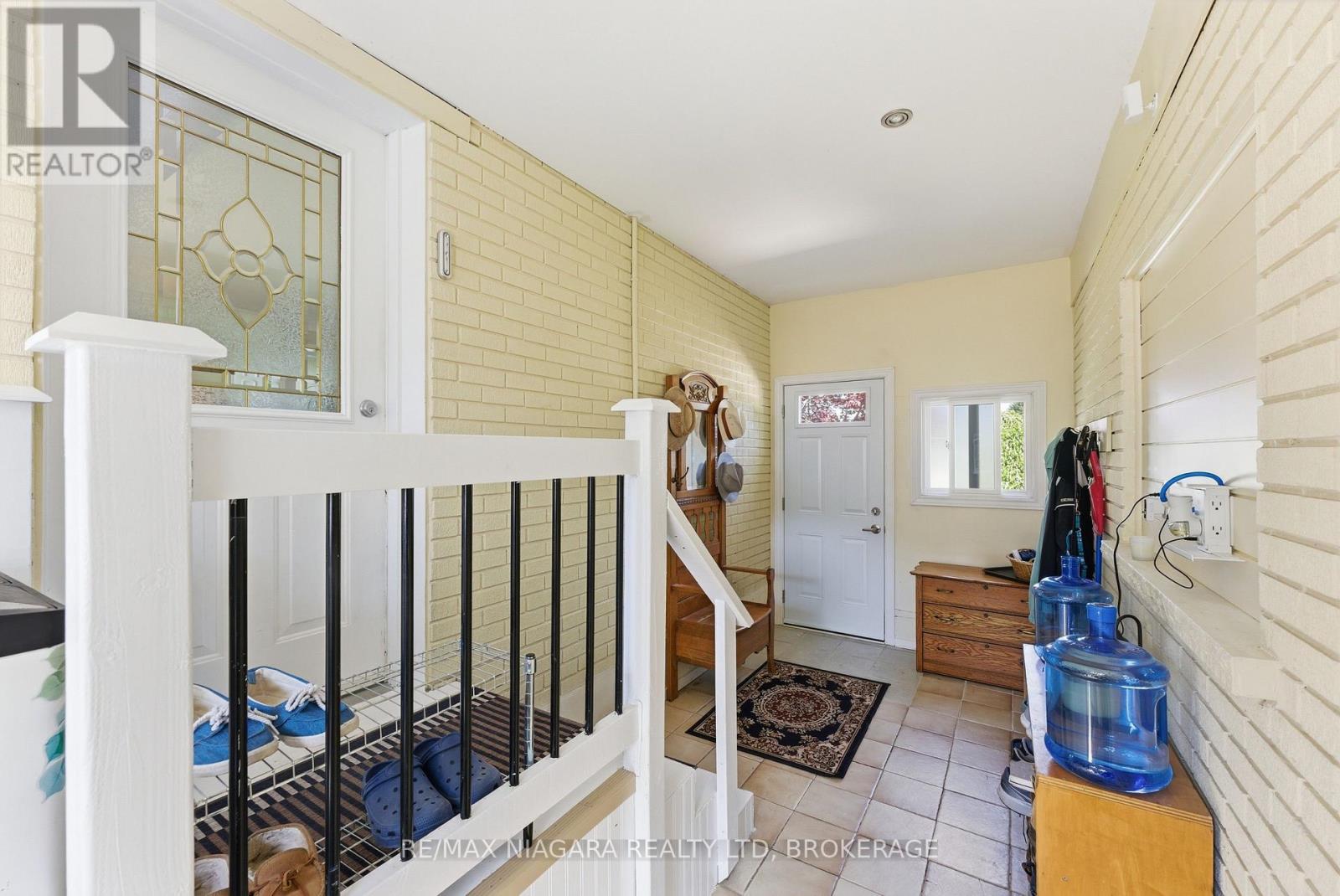 3169 FRANCES AVENUE - 34