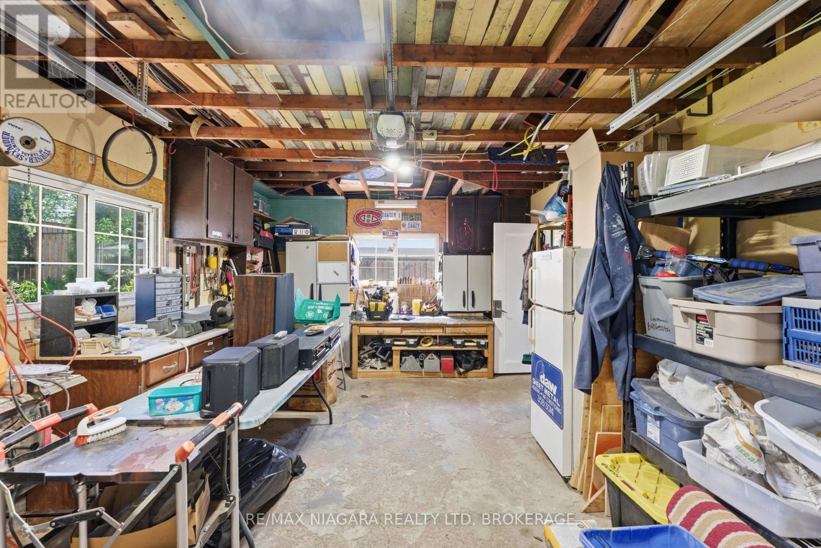 3169 FRANCES AVENUE - 36