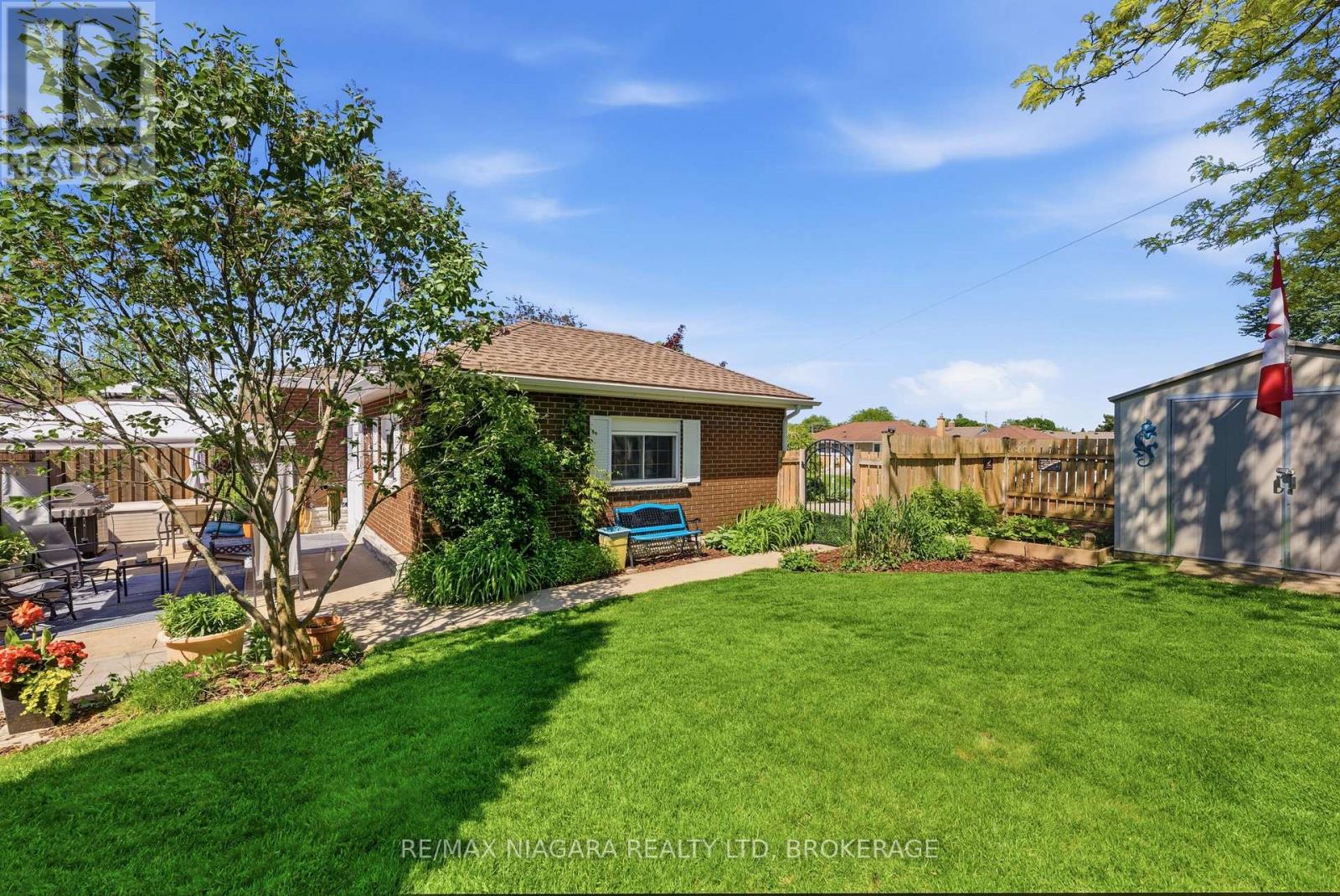 3169 FRANCES AVENUE - 39