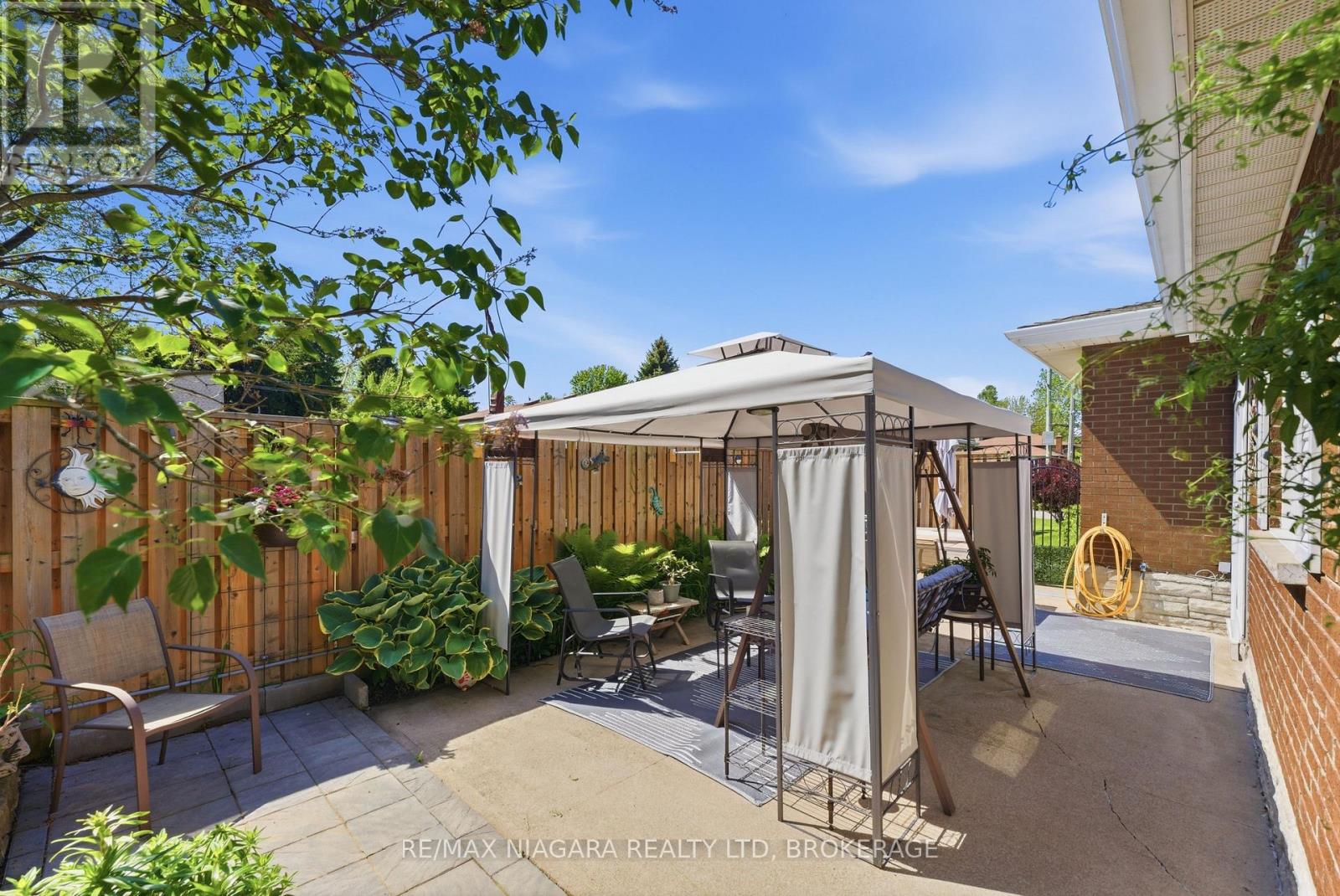 3169 FRANCES AVENUE - 41