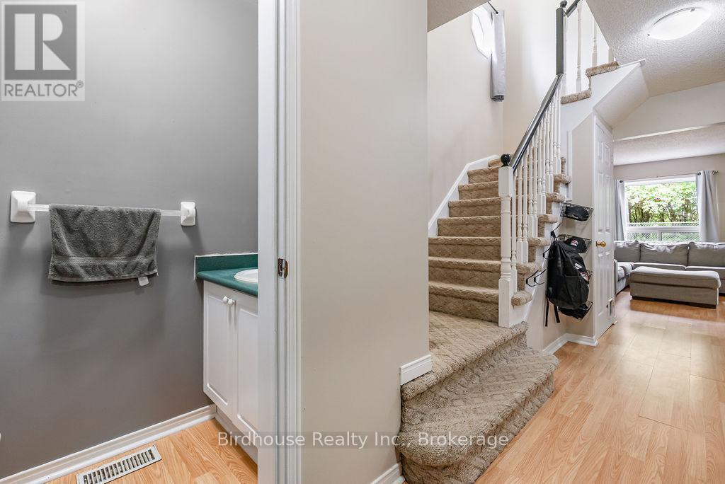 80 LORNE STREET - 6