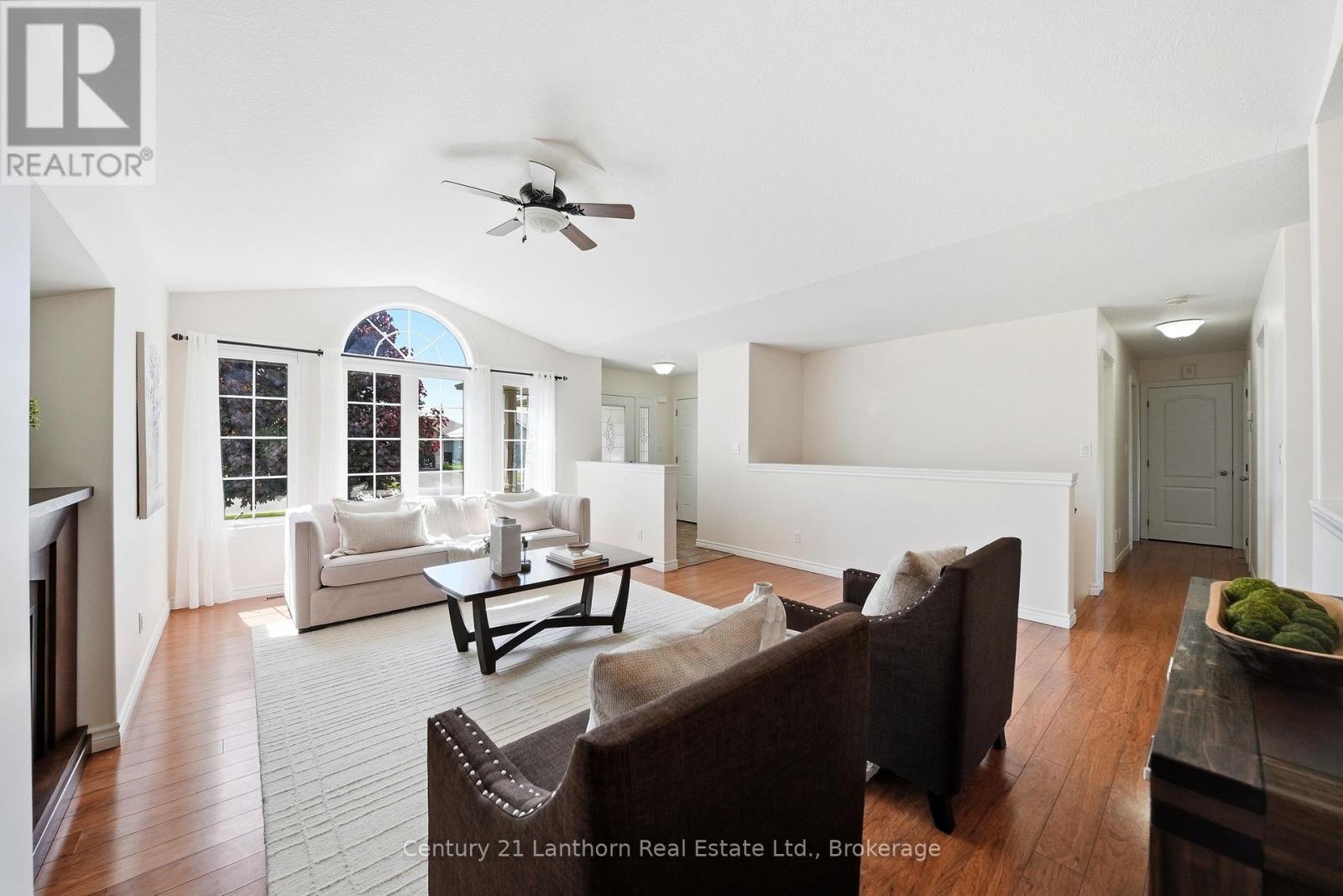 109 PARKVIEW HEIGHTS - 11