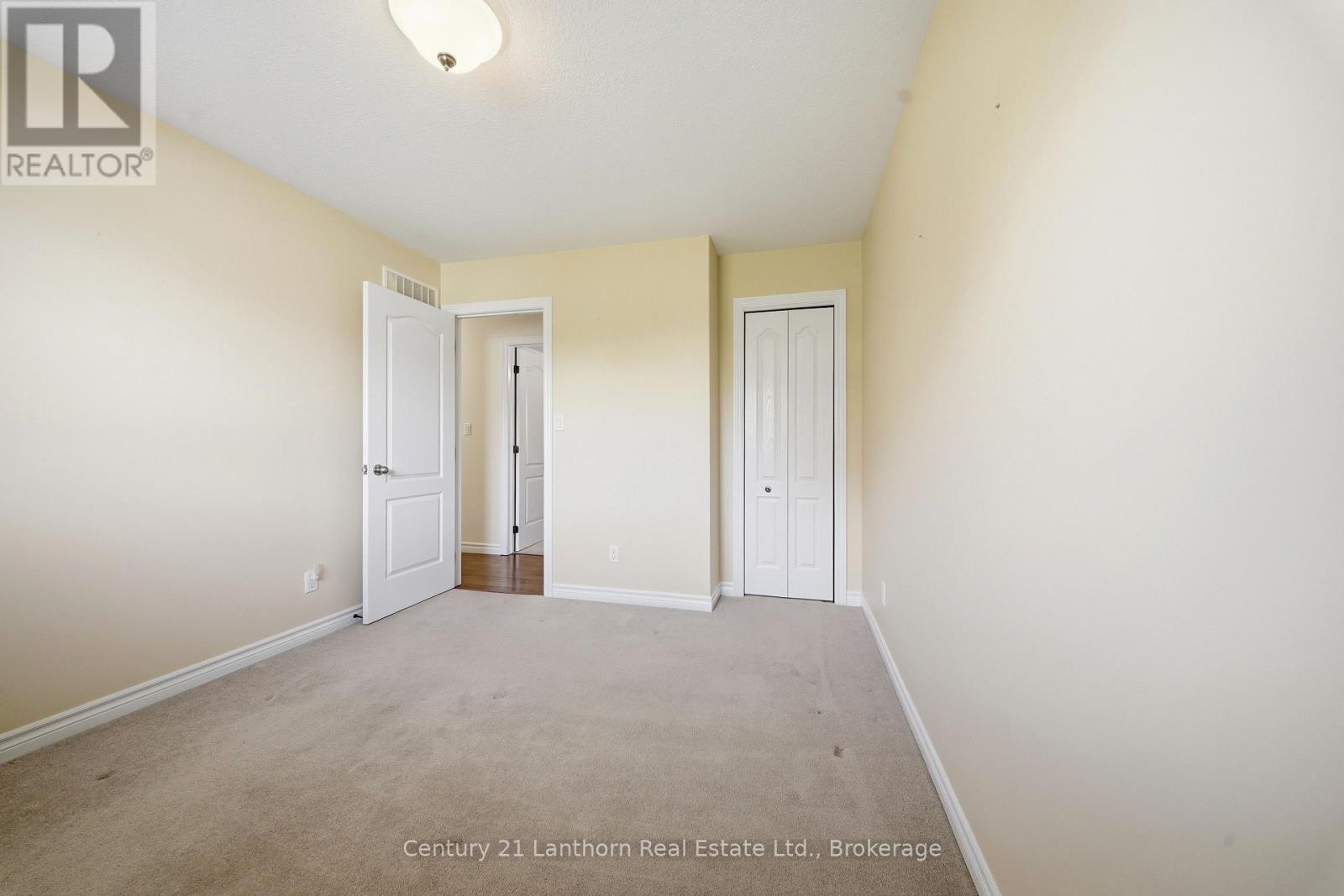109 PARKVIEW HEIGHTS - 21