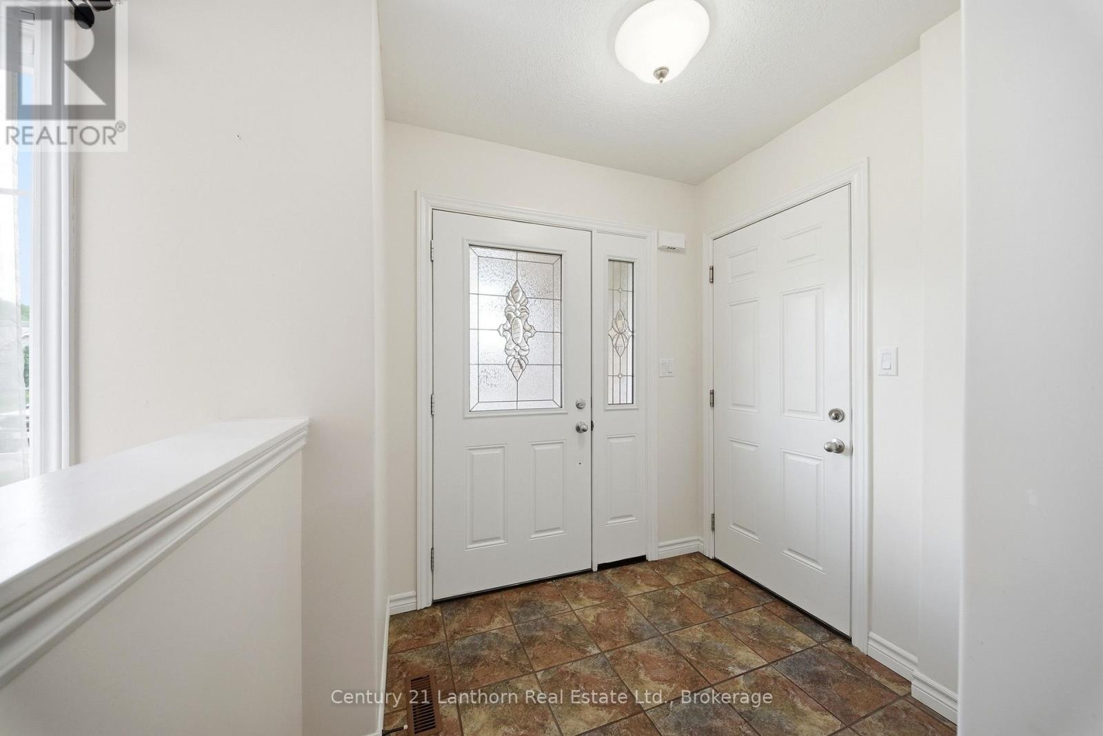 109 PARKVIEW HEIGHTS - 8