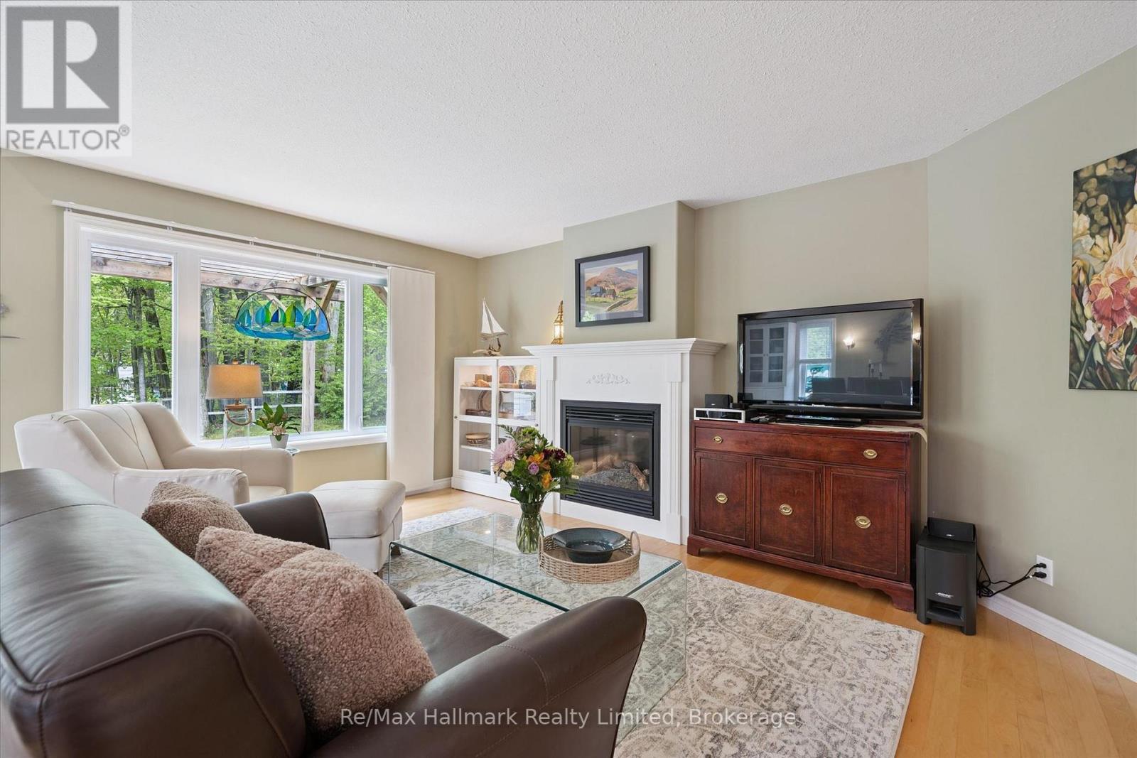 7 STONEHENGE COURT - 11