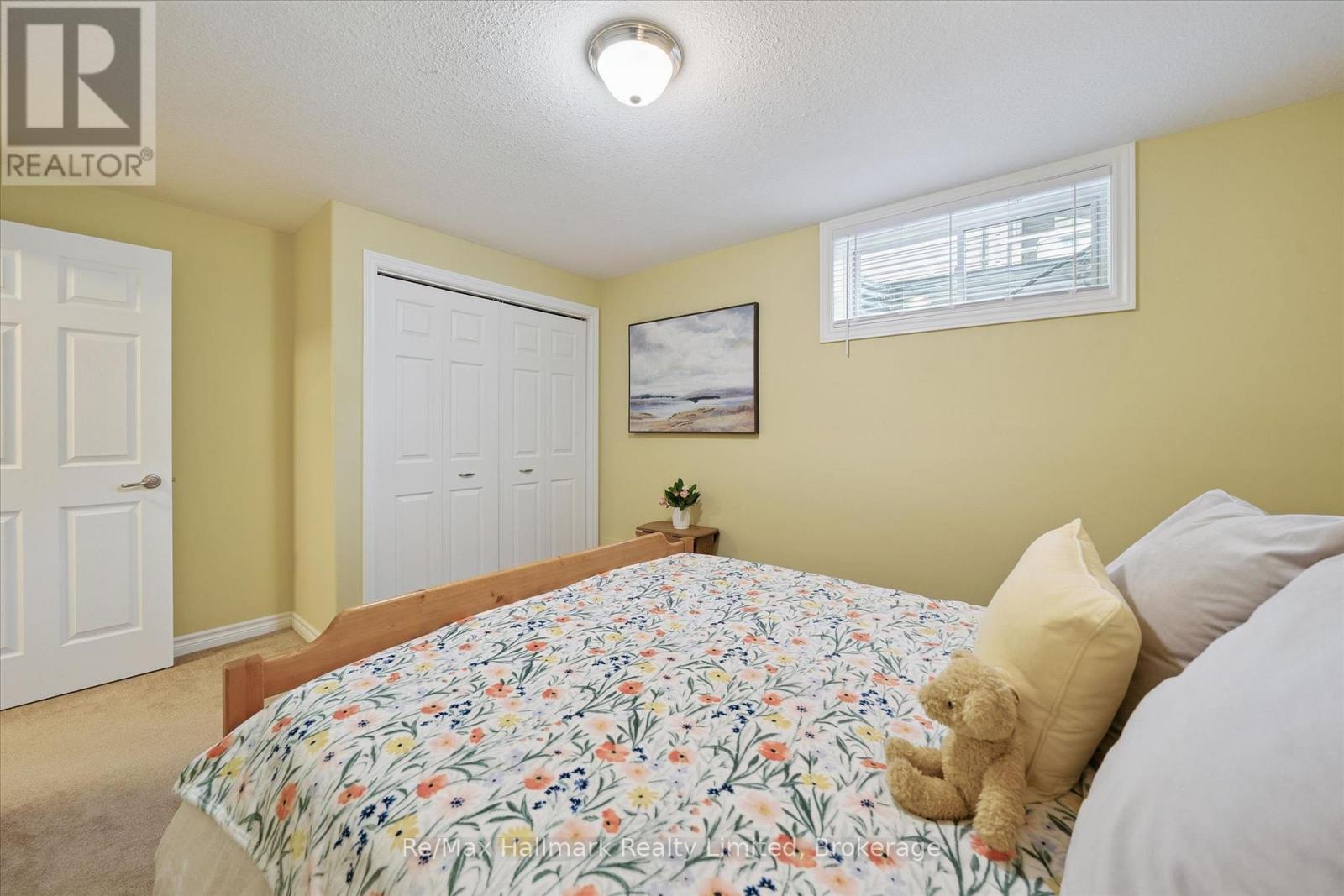 7 STONEHENGE COURT - 34