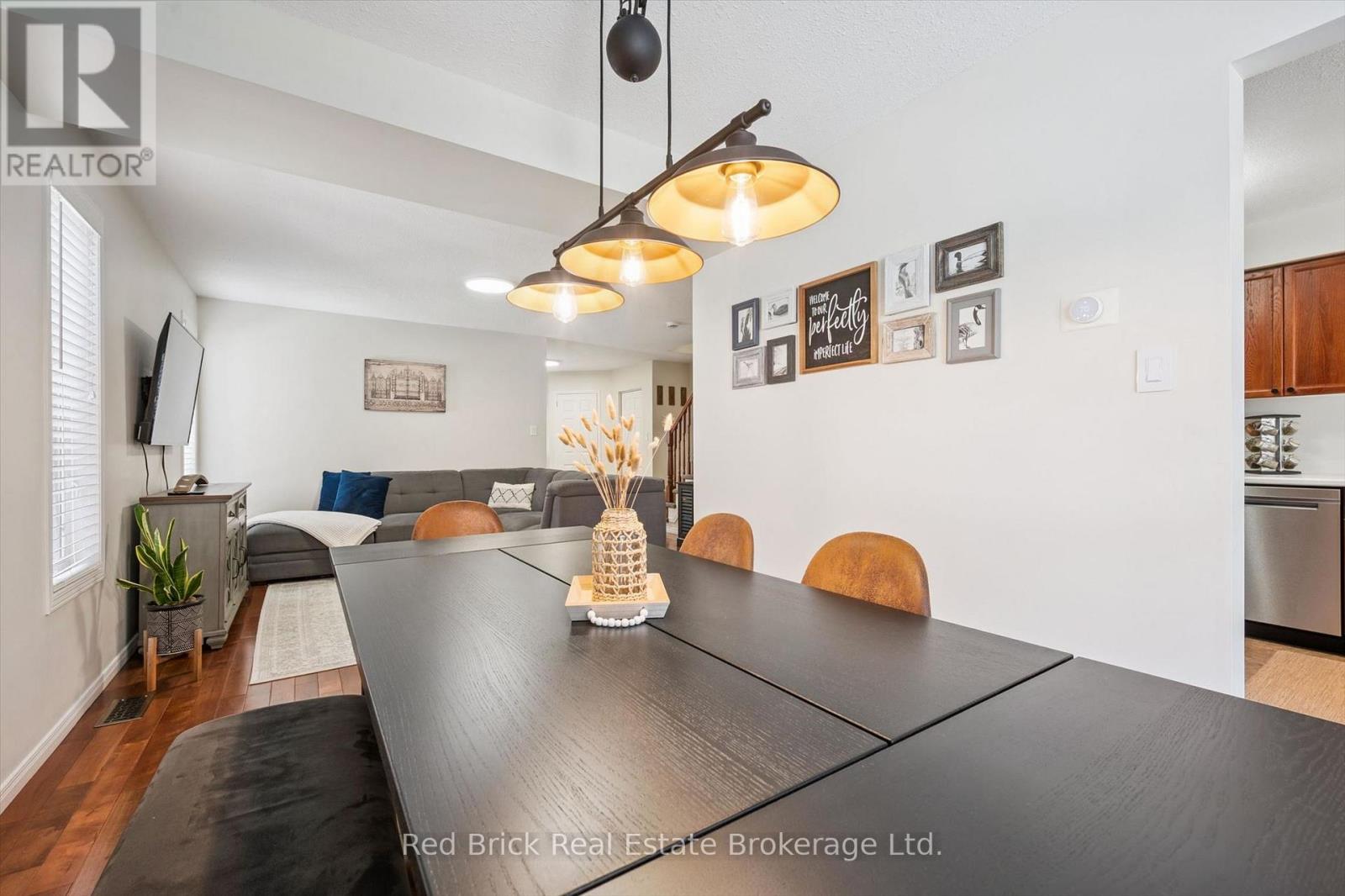 28 DAVISON DRIVE - 10