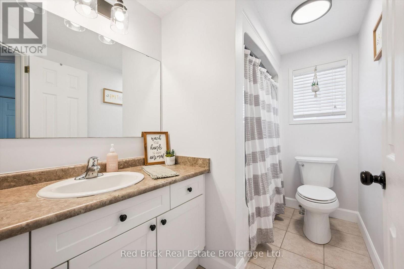 28 DAVISON DRIVE - 25