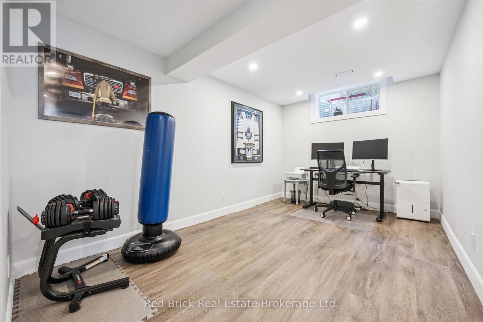 28 DAVISON DRIVE - 30