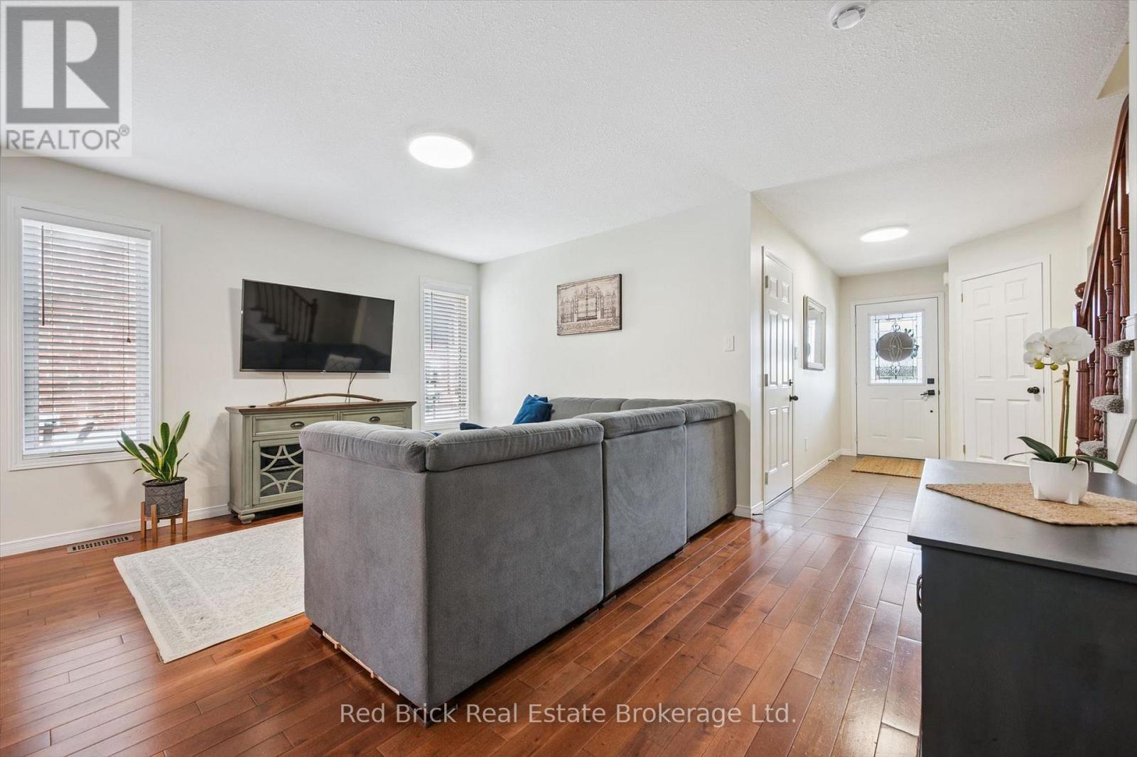 28 DAVISON DRIVE - 6