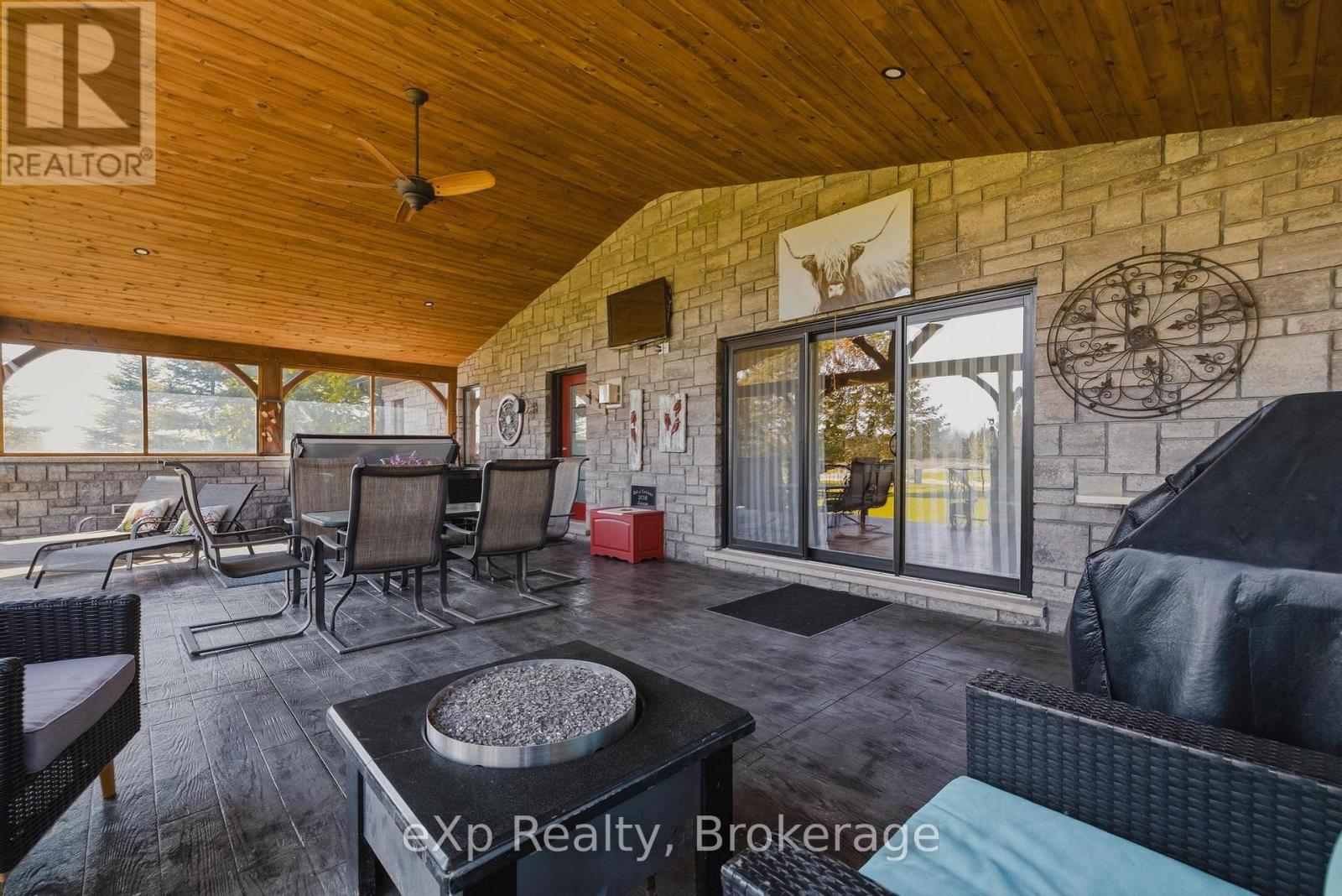 100 HARRIS CRESCENT - Image 11
