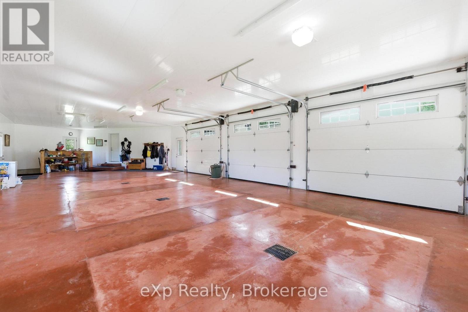 100 HARRIS CRESCENT - Image 14
