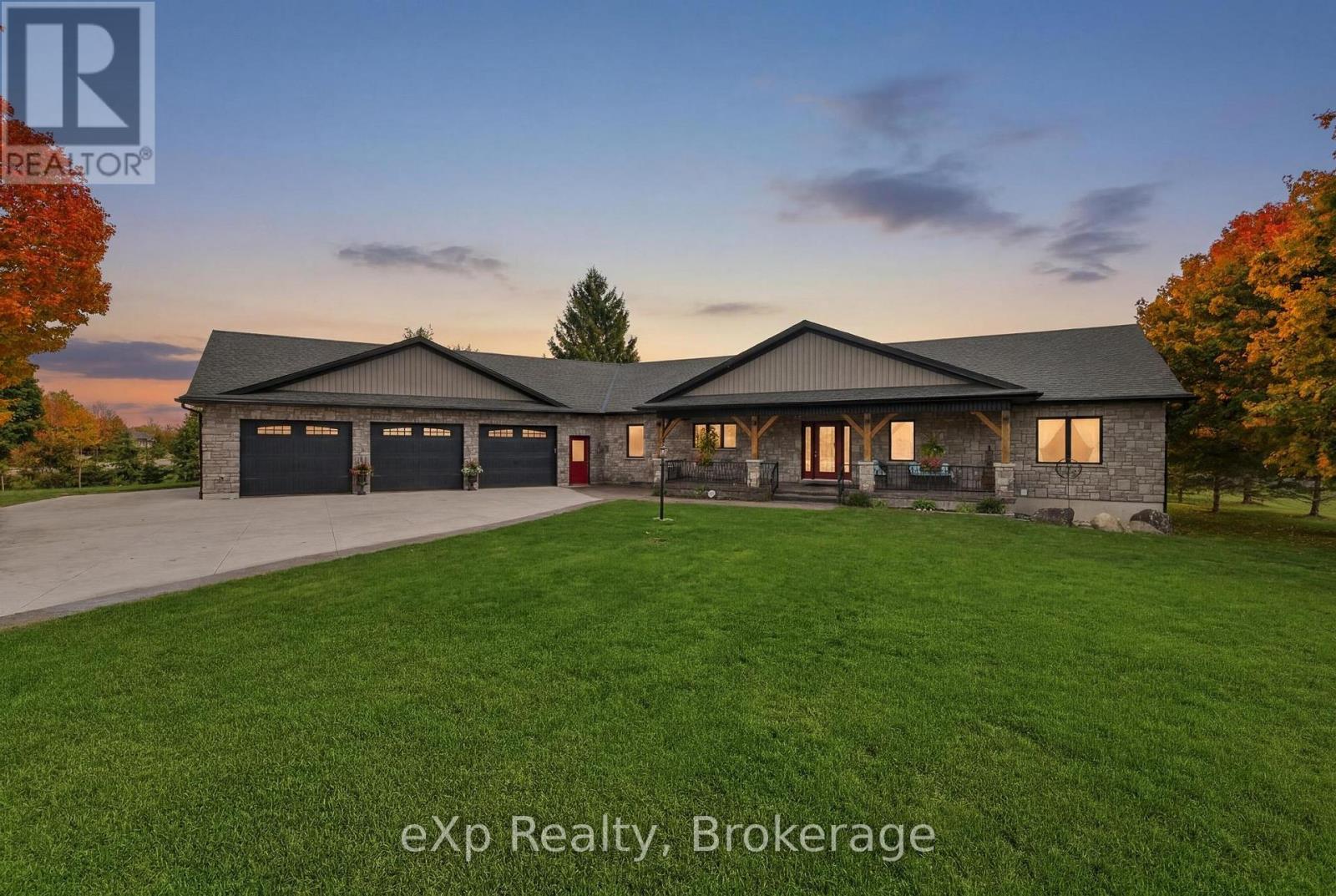 100 HARRIS CRESCENT - 2