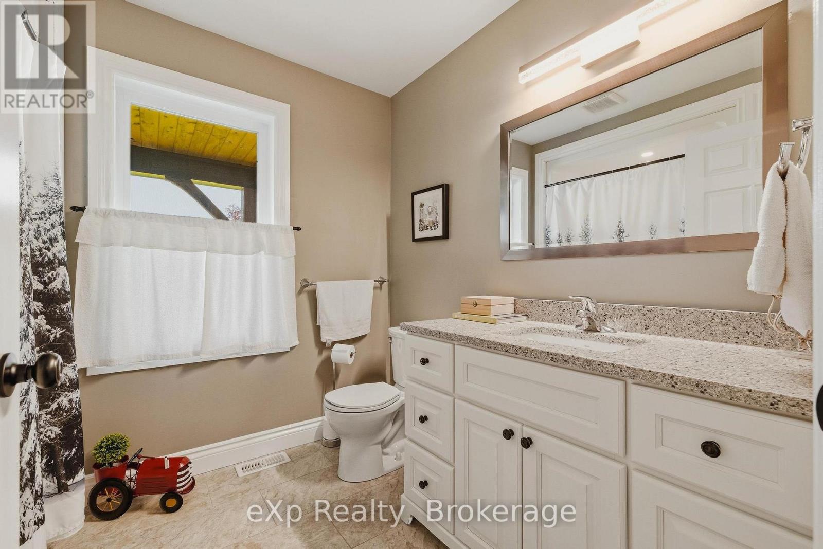 100 HARRIS CRESCENT - Image 22