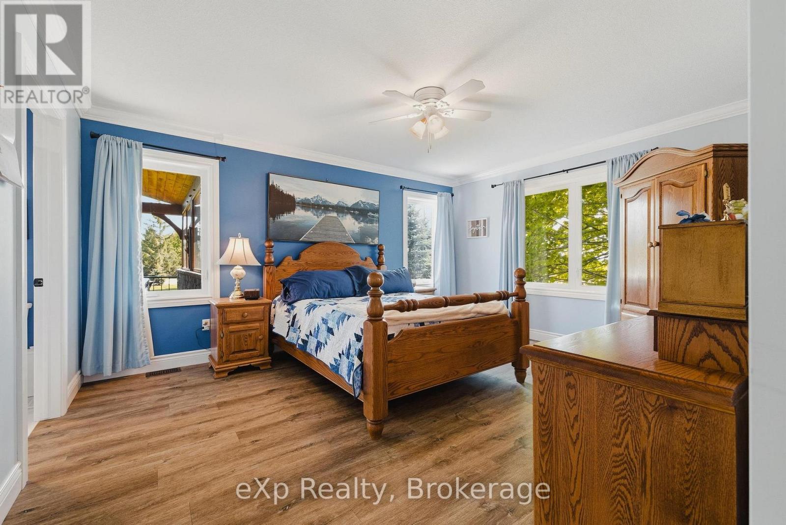 100 HARRIS CRESCENT - Image 23