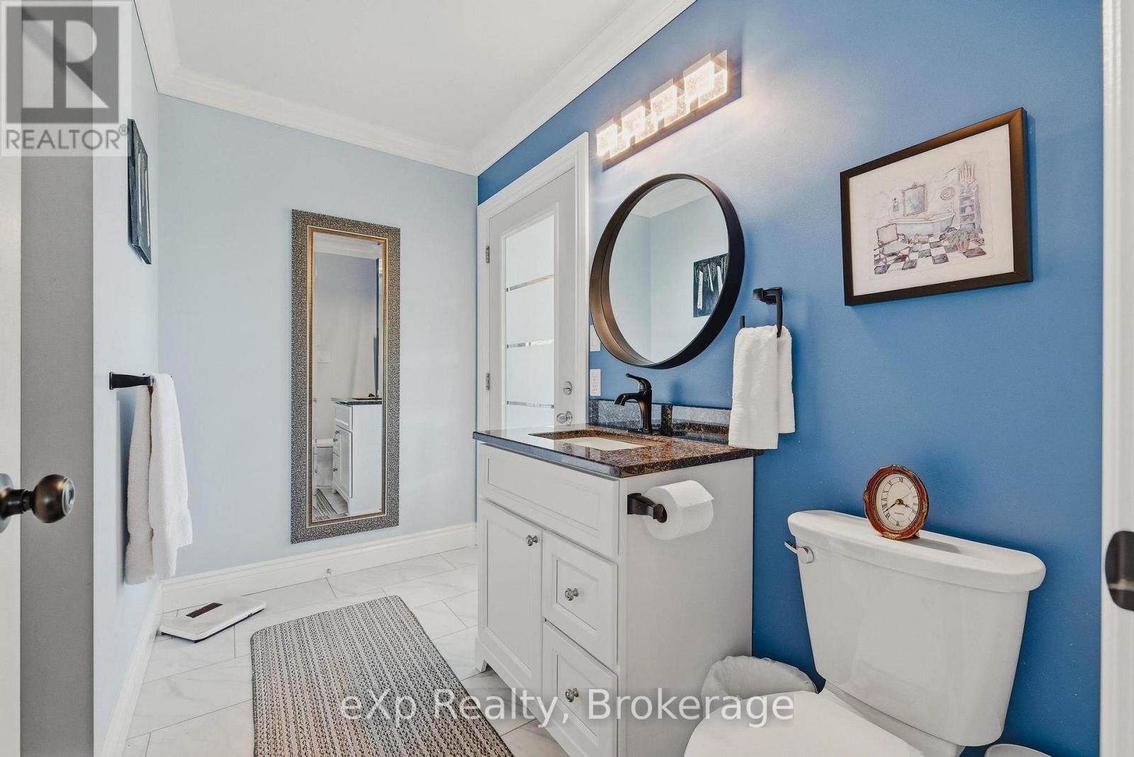 100 HARRIS CRESCENT - Image 25
