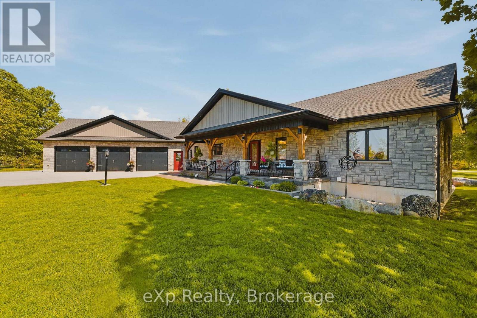 100 HARRIS CRESCENT - Image 3