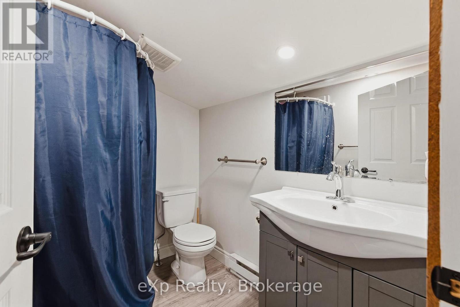 100 HARRIS CRESCENT - Image 42