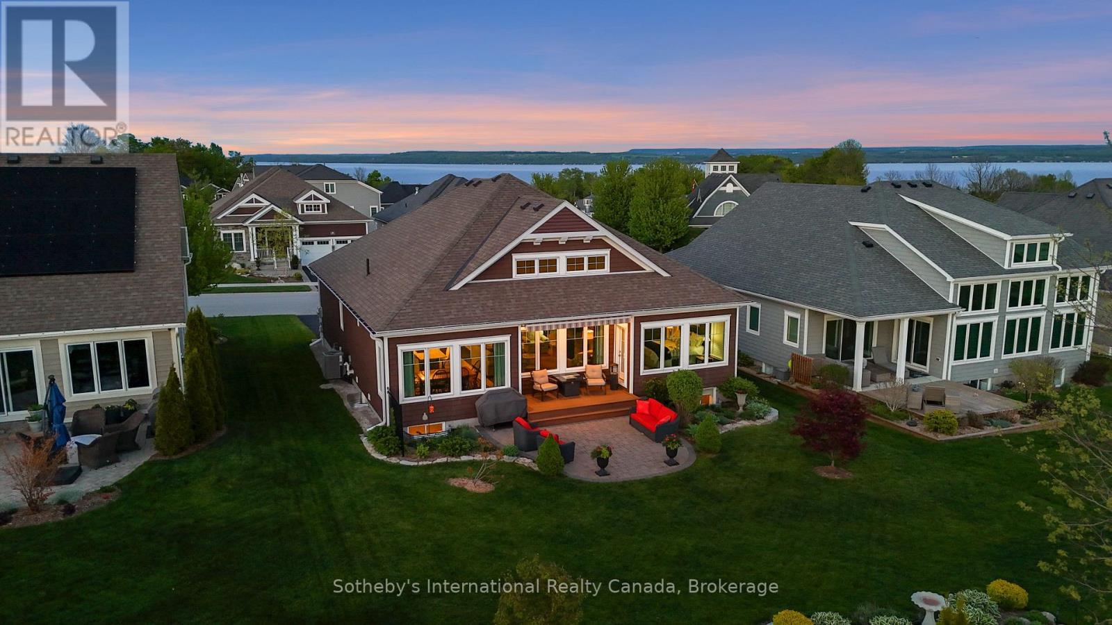 208 SNOWBERRY LANE - 2