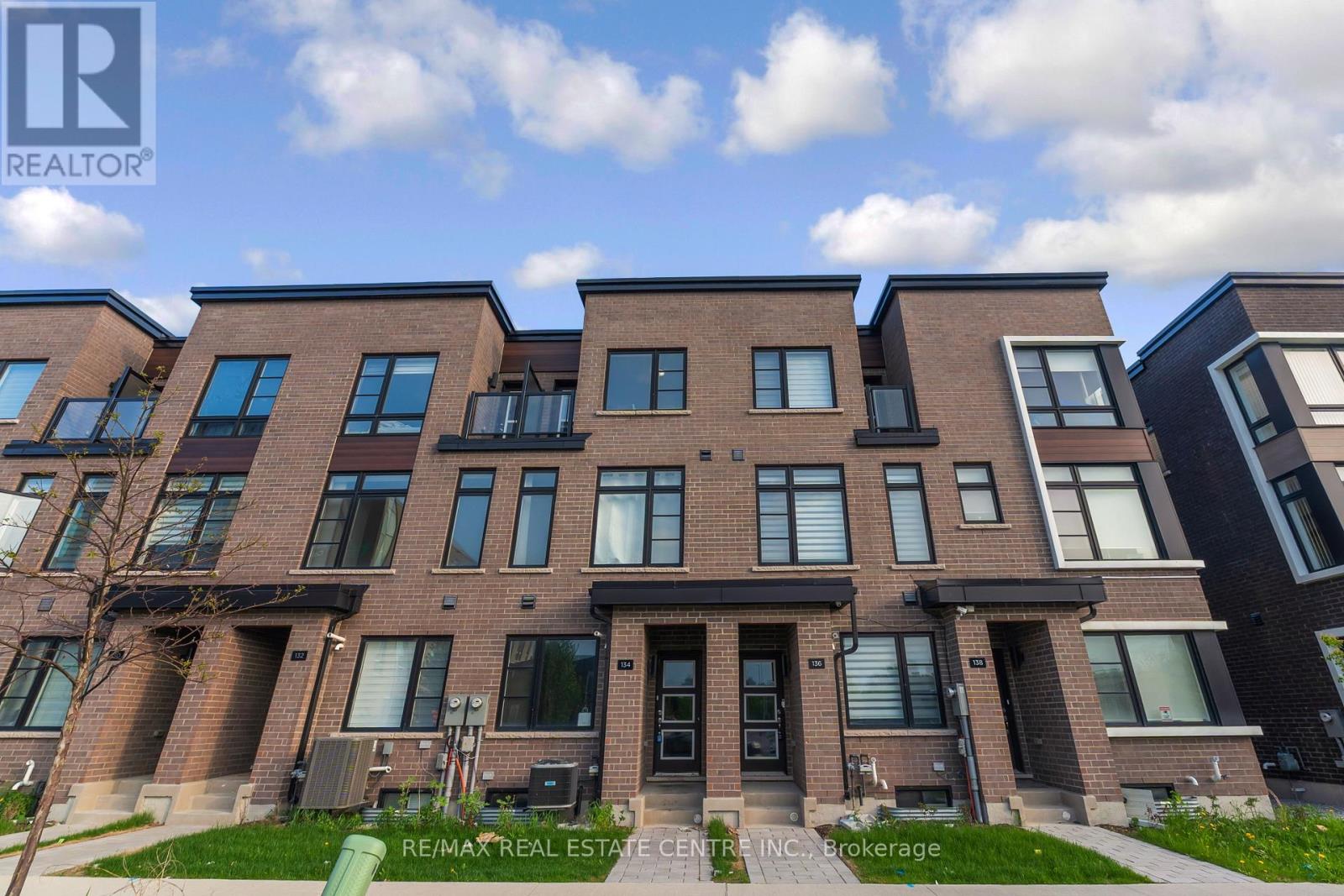 134 BROCKLEY DRIVE - 28