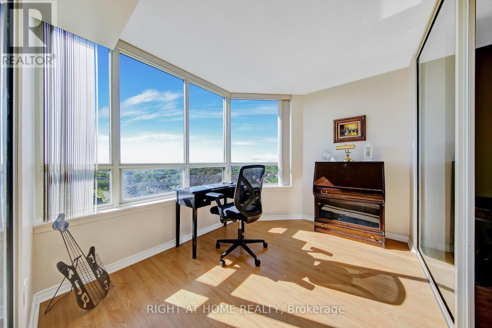 #2027 3 GREYSTONE WALK DRIVE - 16