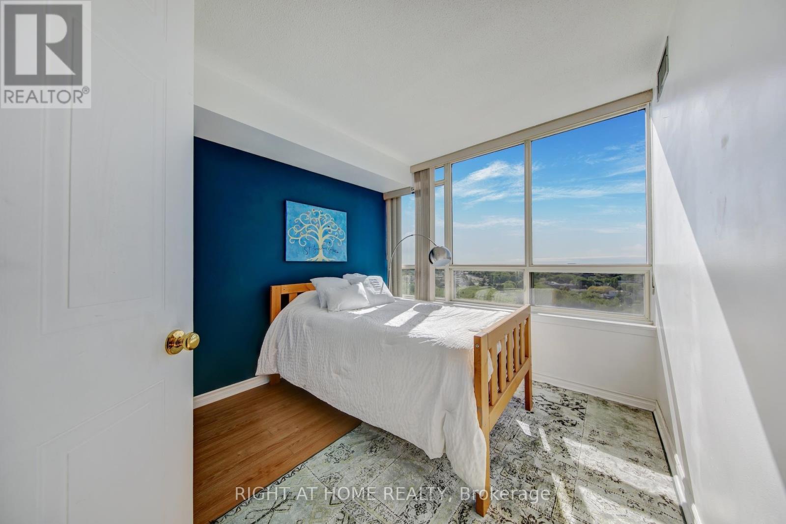 #2027 3 GREYSTONE WALK DRIVE - 20