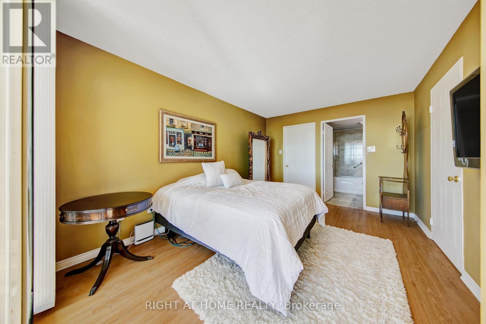 #2027 3 GREYSTONE WALK DRIVE - 22