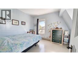 Dining nook - 216 Boul. Saint-pierre O, Caraquet, NB E1W1A5 Photo 12