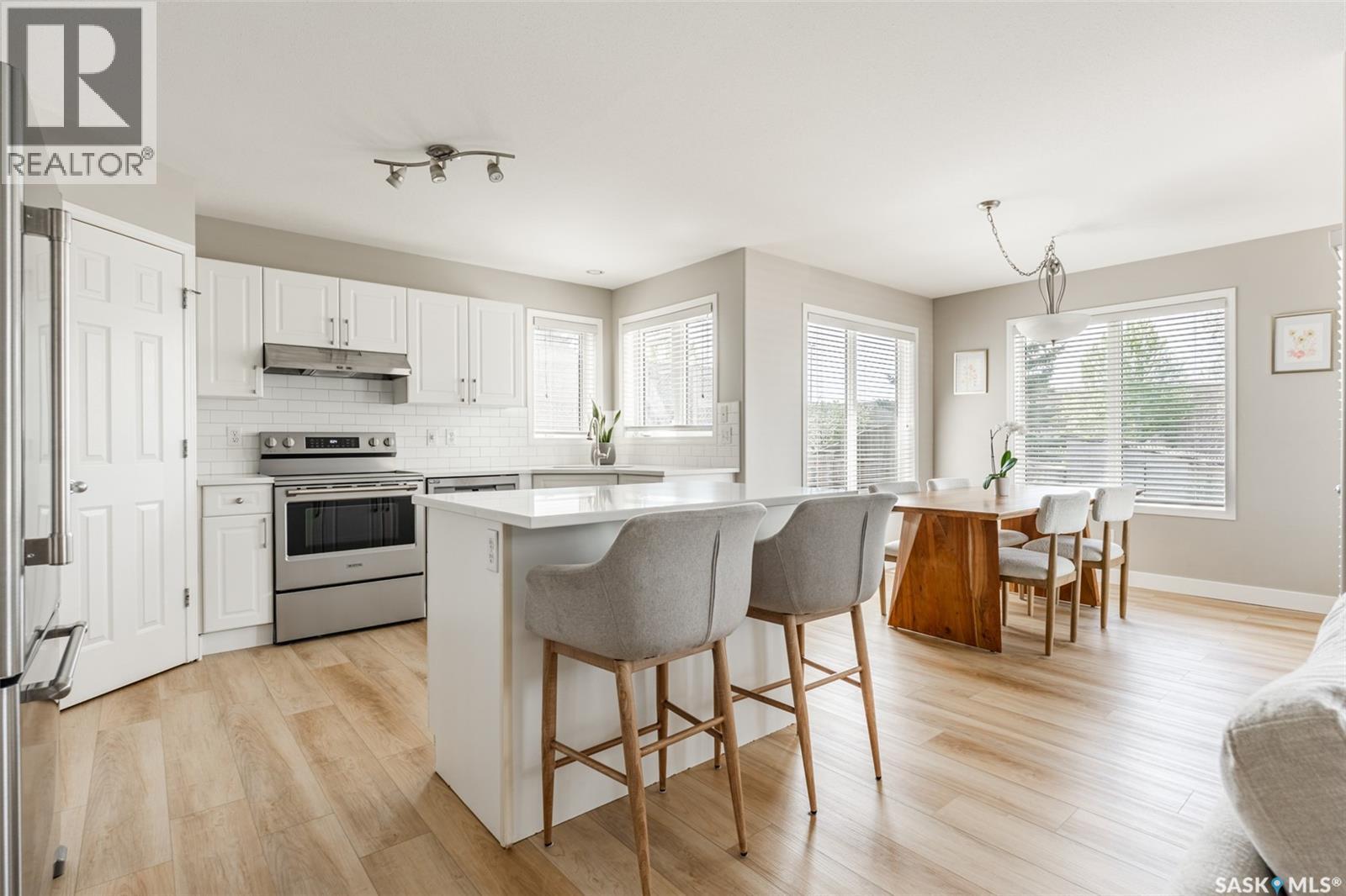 451 Buckwold COVE - 4