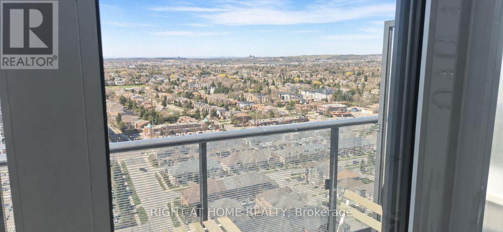 #PH12 95 ONEIDA CRESCENT - 8