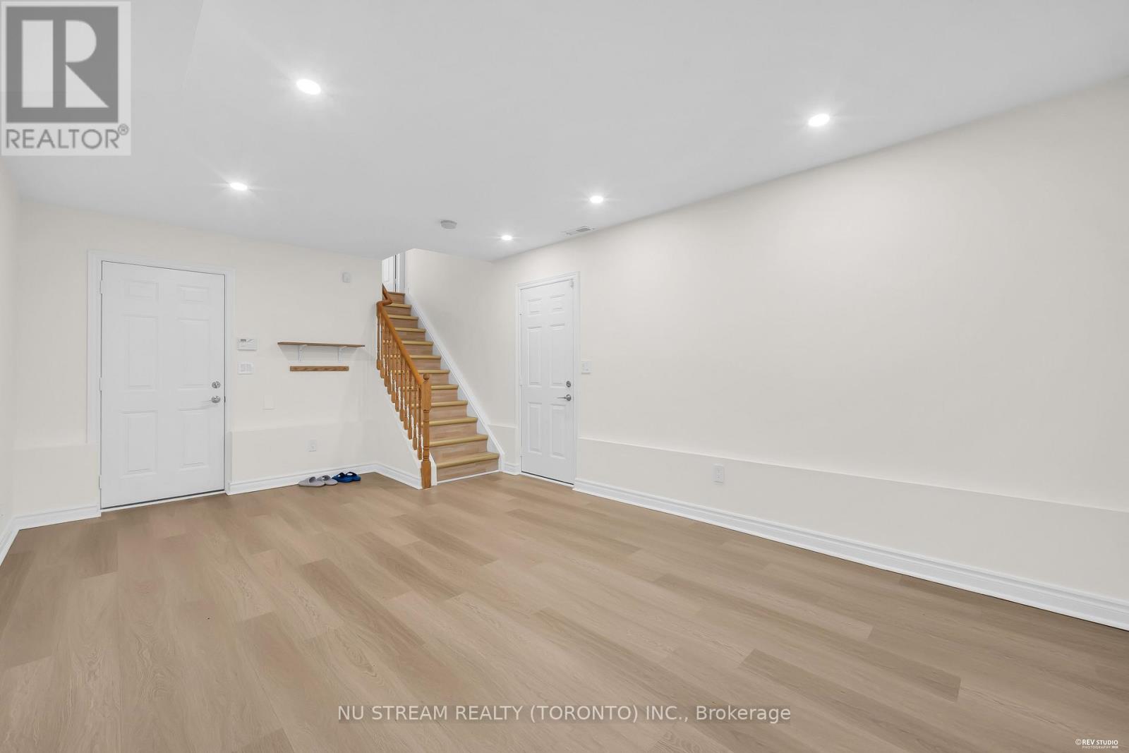 36 CRISPIN COURT - 37