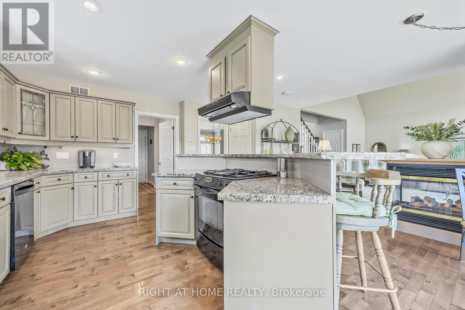 57 HIGHLAND DRIVE - 12