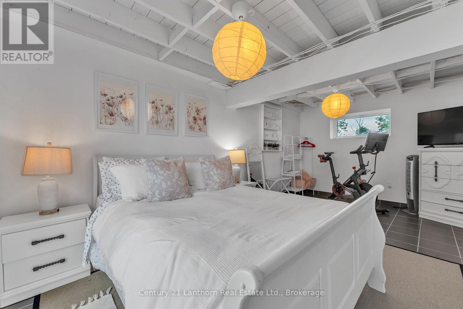 124 RICHARDSON LANE - 27