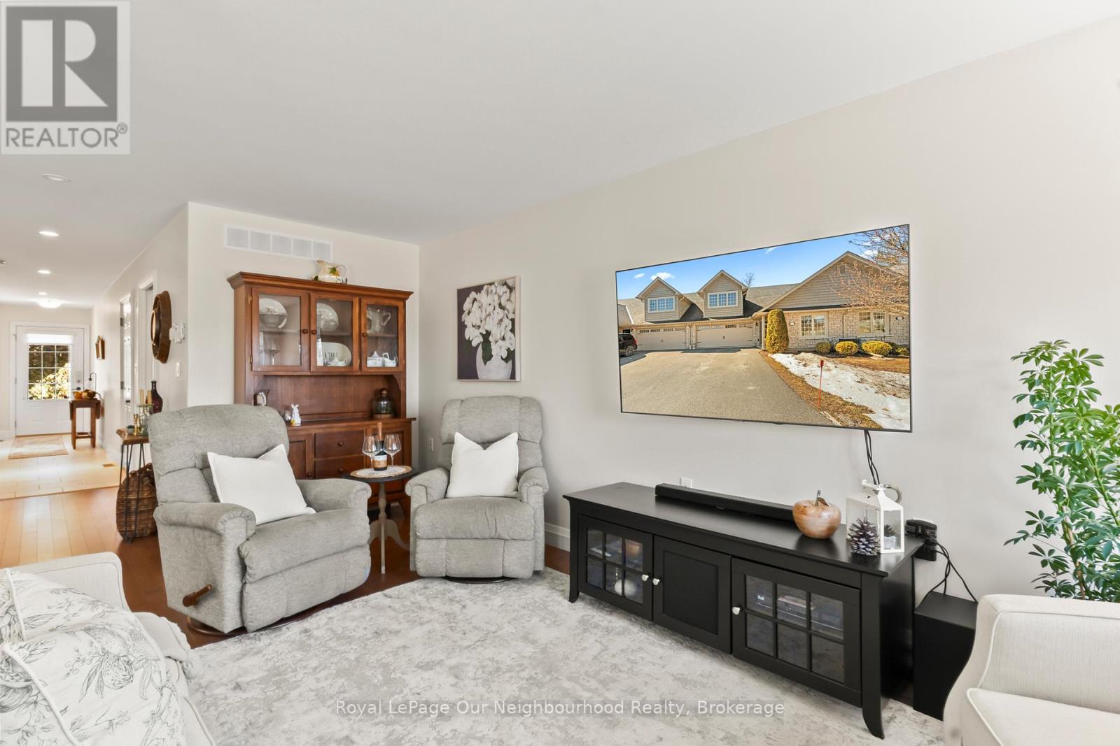 61 ORCHARD WAY - 15