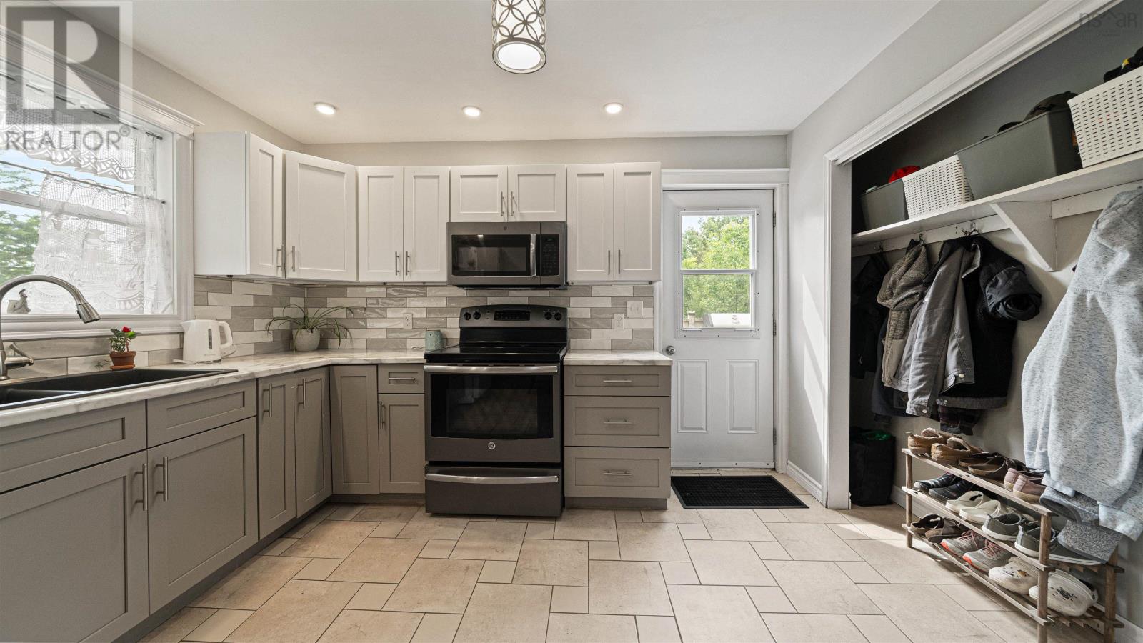 2155 Beaver Bank Road - 11