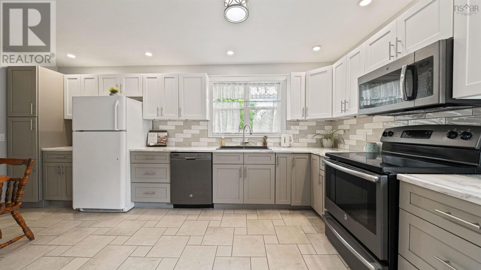 2155 Beaver Bank Road - 12
