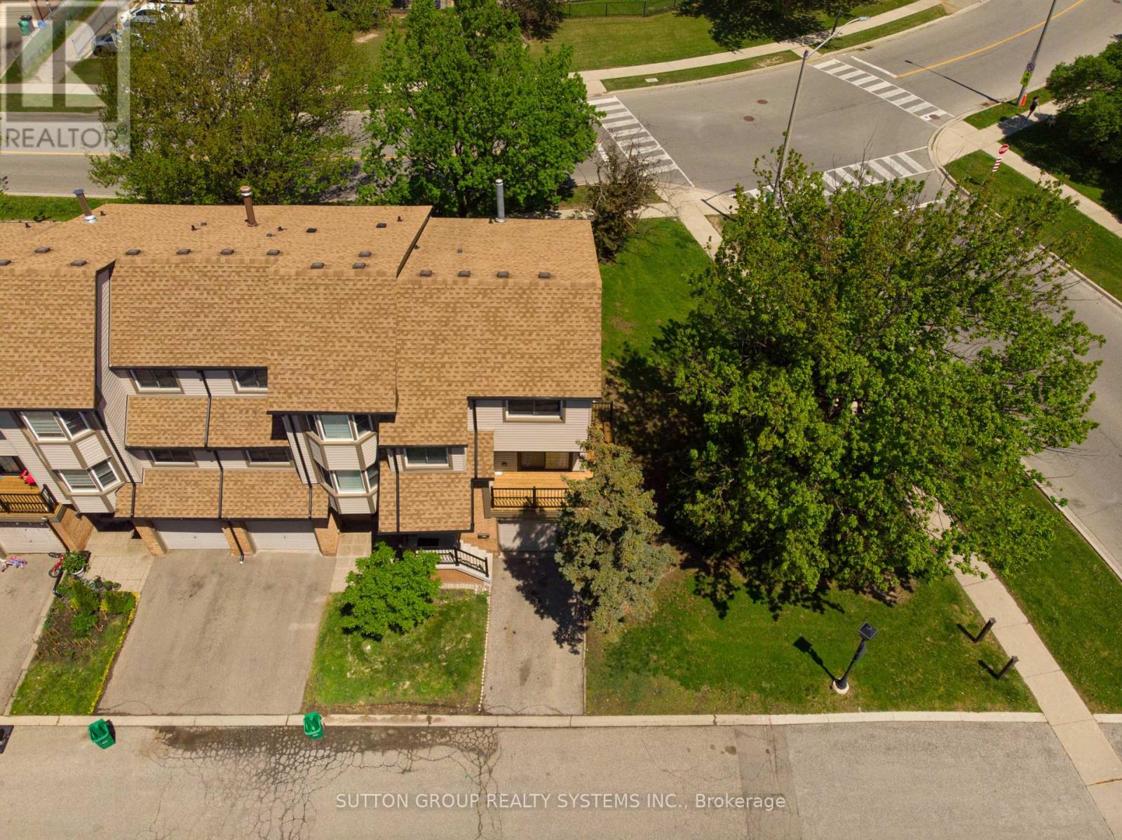 #29 6780 FORMENTERA AVENUE - 30