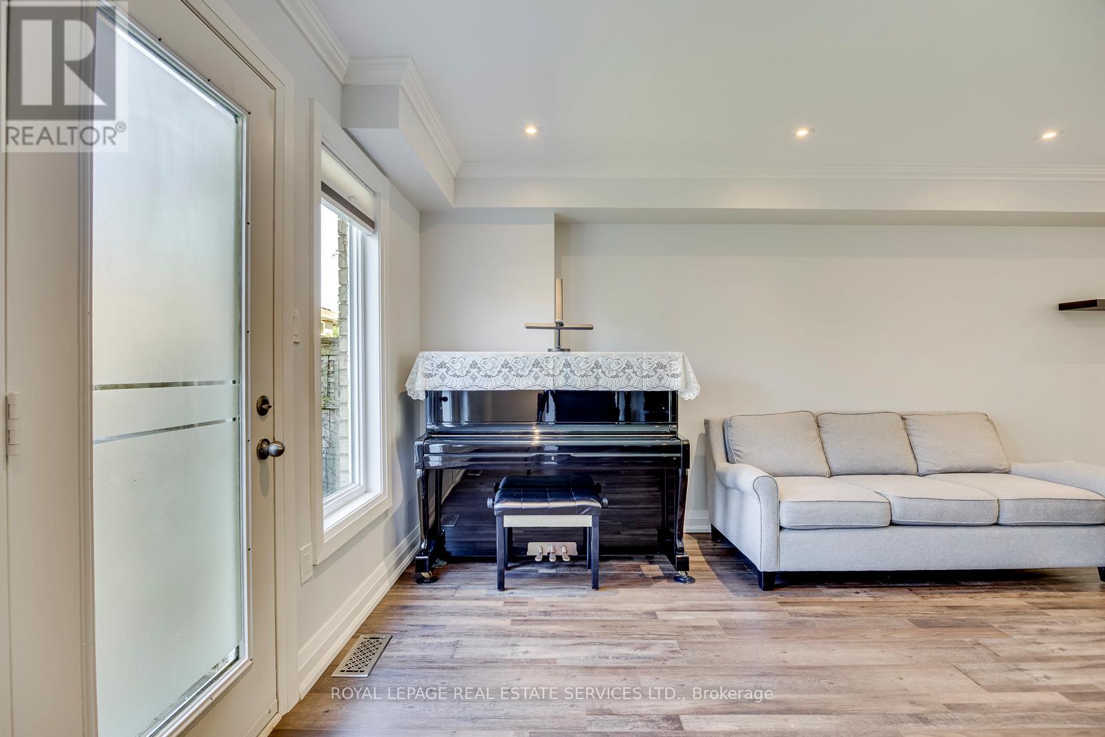 #15 2189 POSTMASTER DRIVE - 21