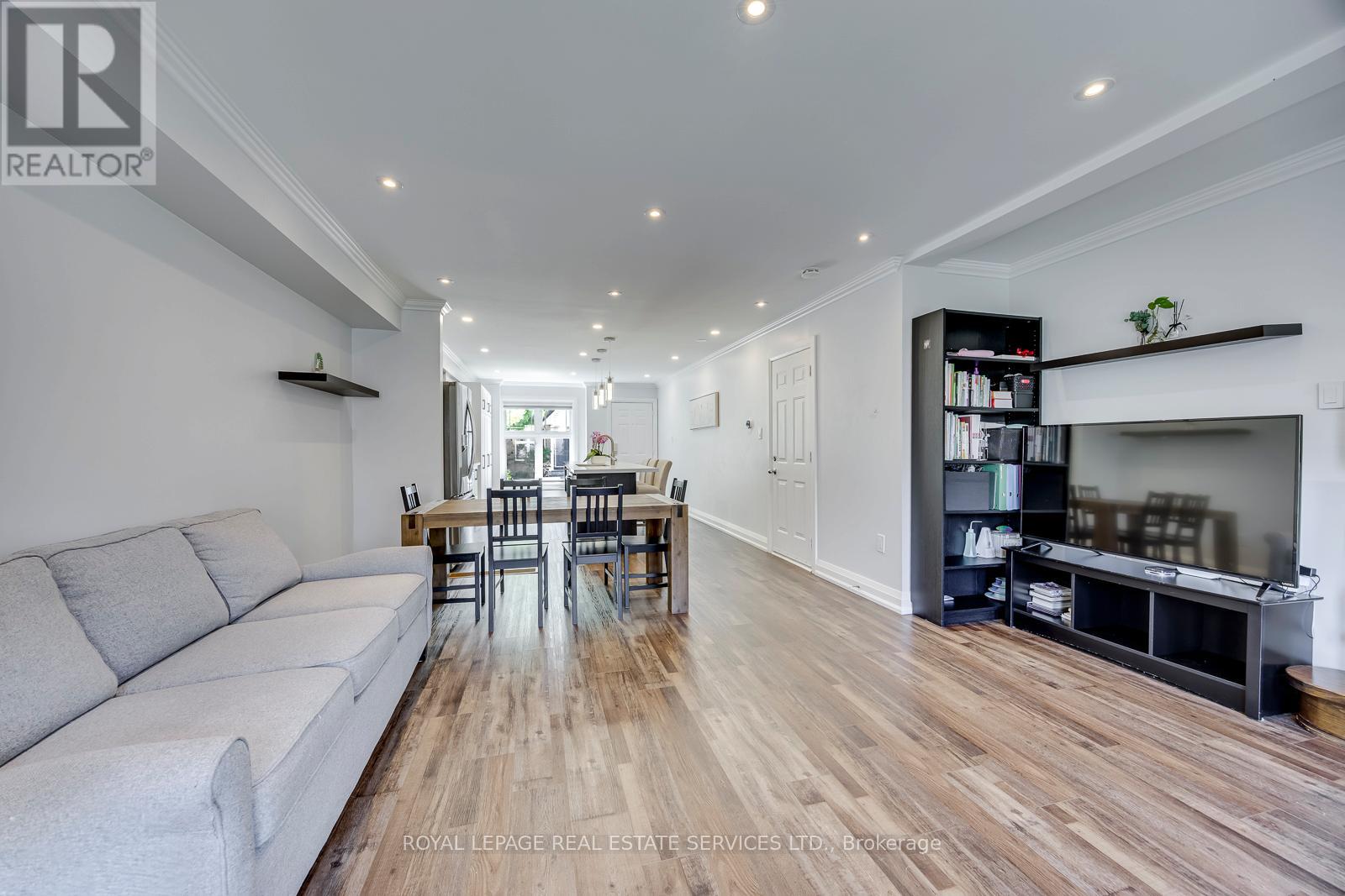 #15 2189 POSTMASTER DRIVE - 23