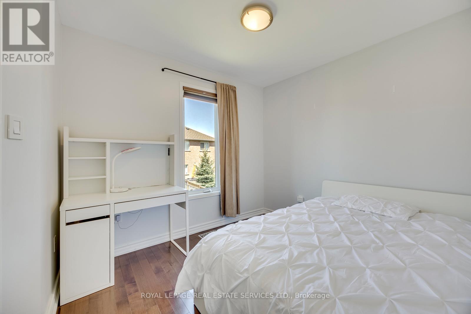 #15 2189 POSTMASTER DRIVE - 36
