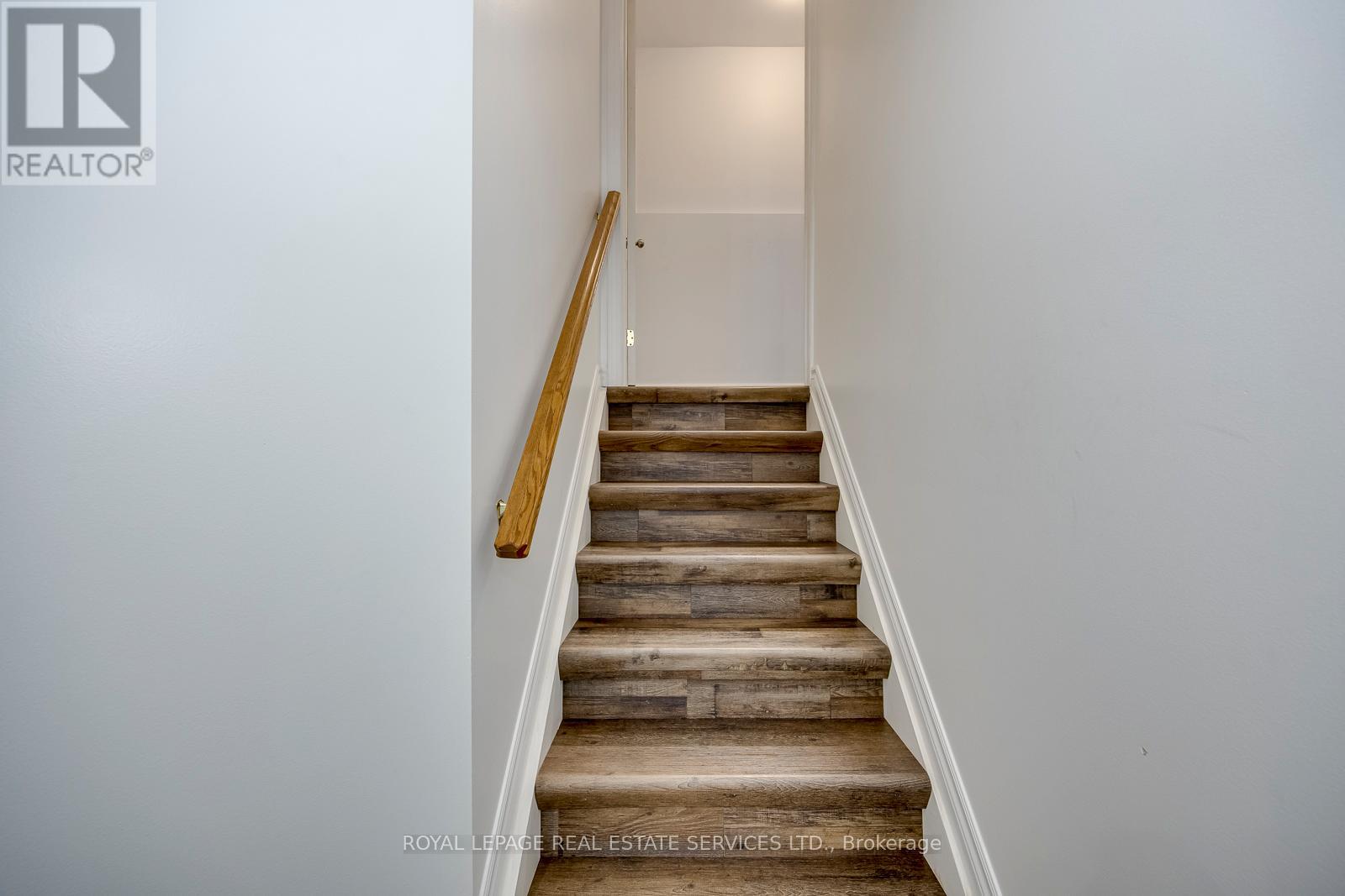 #15 2189 POSTMASTER DRIVE - 42