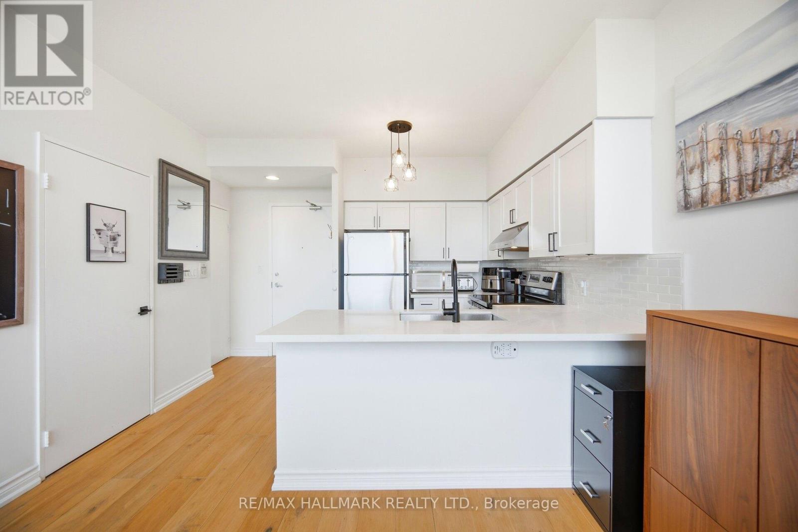 #624 200 MANITOBA STREET - 9